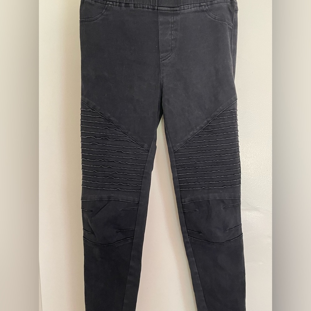 Unique black stretch pant; capri pull-on jeans with side zipper at calves